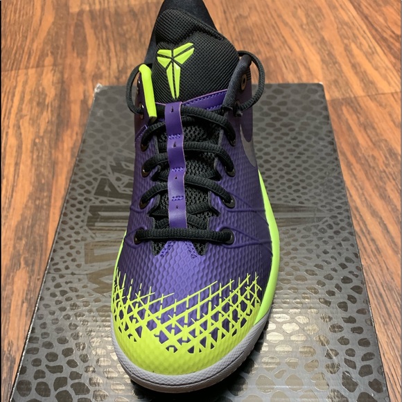 kobe neon shoes